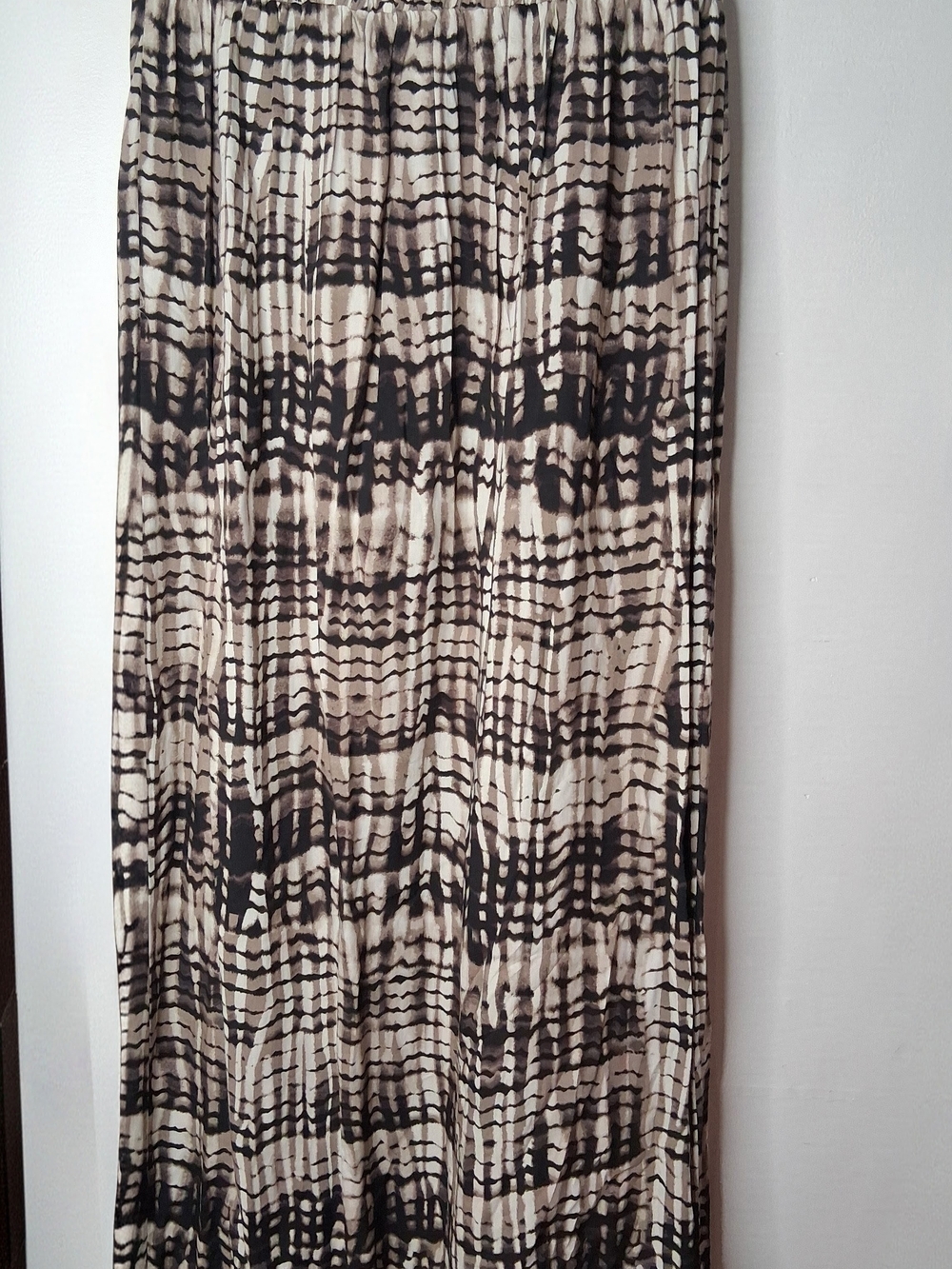 Le Château Abstract Print Maxi Skirt Front Slit NWT M - Picture 4 of 6